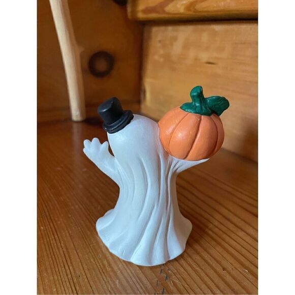 3.5” Vintage Ceramic Ghost Holding Pumpkin - Picture 2 of 4